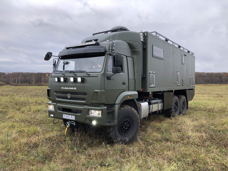 Премиум-автодом КАМАЗ 43118 (2 вариант