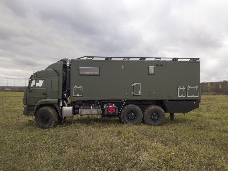 Премиум-автодом КАМАЗ 43118 (2 вариант