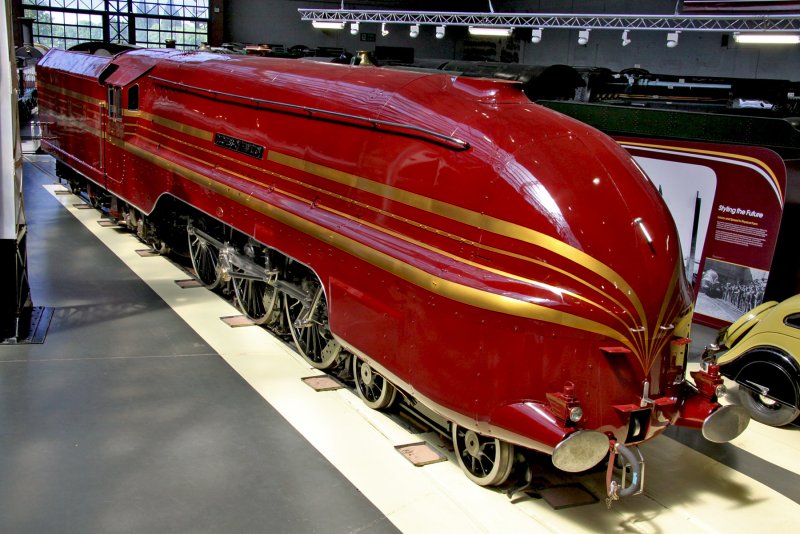 Паровоз LMS Princess Coronation