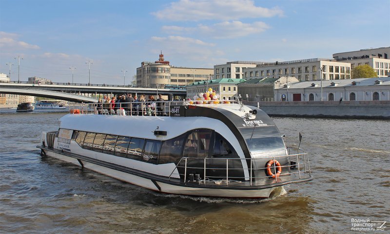 Теплоход Богема Москва