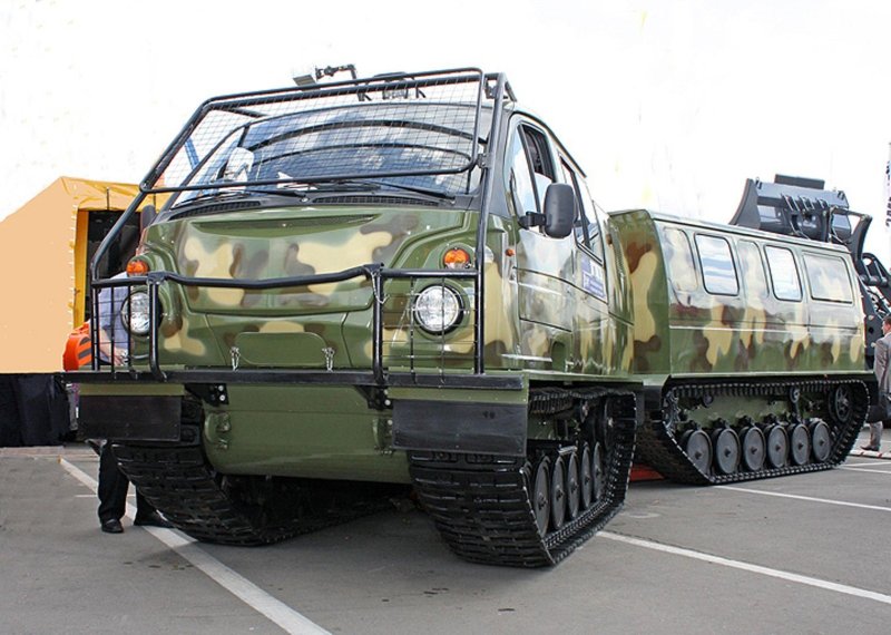 Гусеничный снегоболотоход ГАЗ-3344