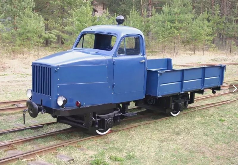 Грузовая моторная дрезина ГМД-4