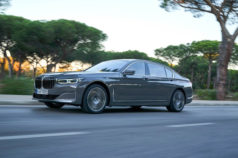 BMW 750li 2020