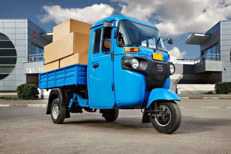 Трицикл грузовой Bajaj maxima