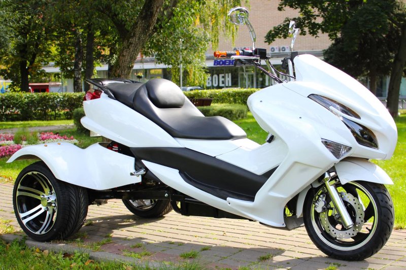 Электротрицикл MYTOY 1500