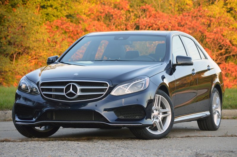 Мерседес-Бенц e350 4matic