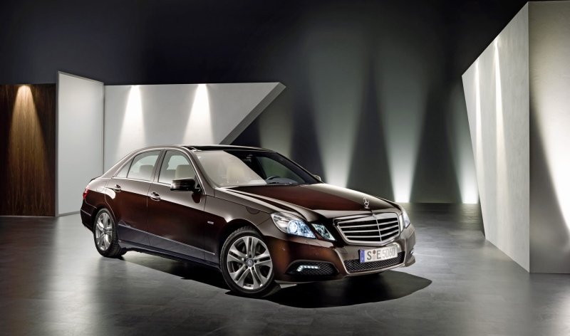 Mercedes Benz e class 20012