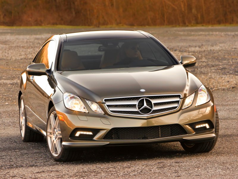 Mercedes Benz c207