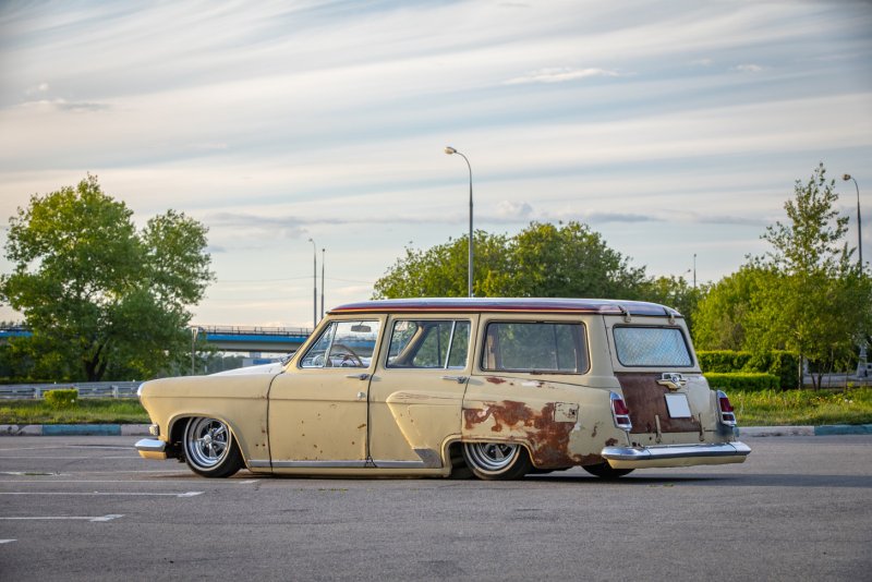 ГАЗ 22 "Волга" Lowrider