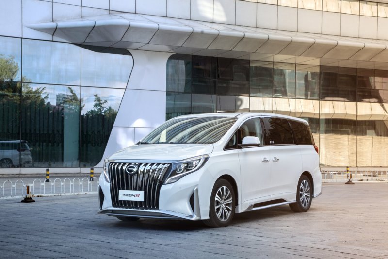 Новый китайский минивэн GAC gm8