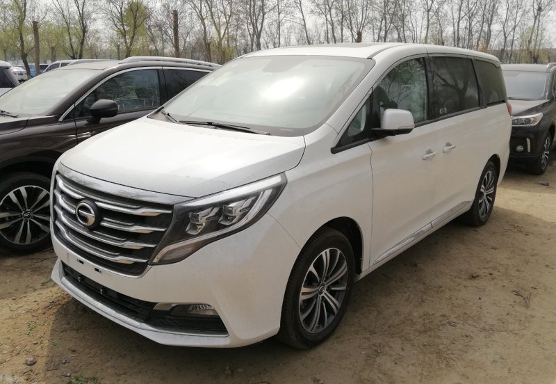 Минивэн GAC gm8