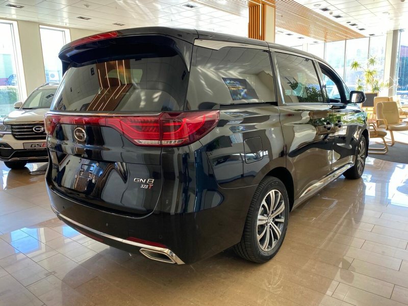 GAC gs8 минивэн