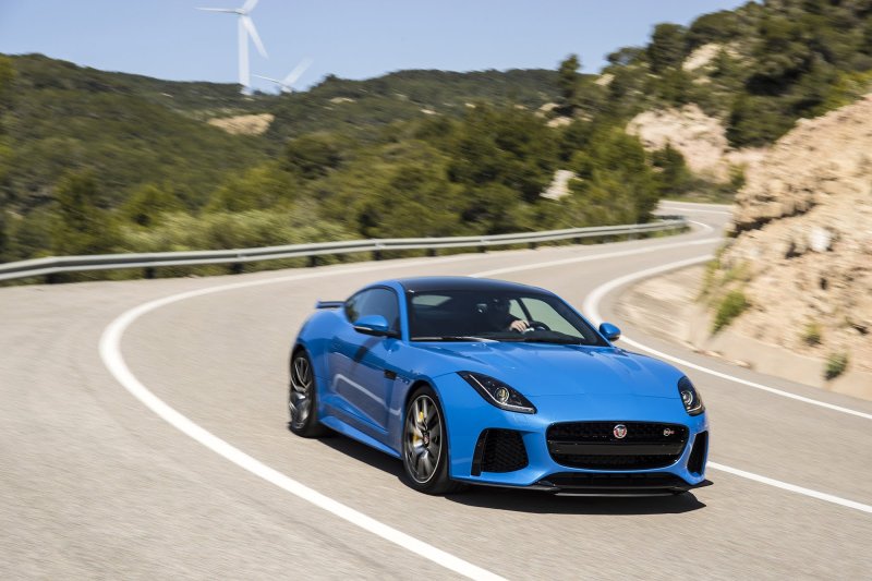 Ягуар f Type 2017