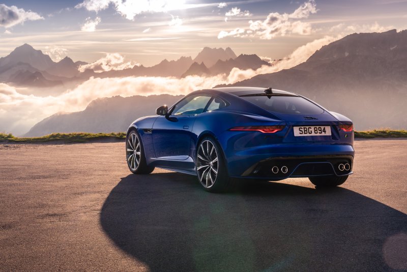 Ягуар f Type 2021