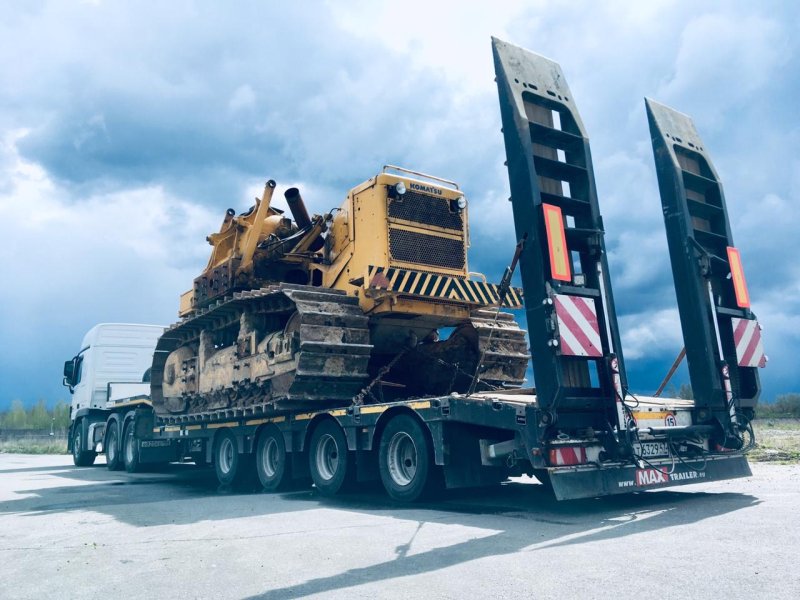 Полуприцеп с Cat 3250 гусеничный