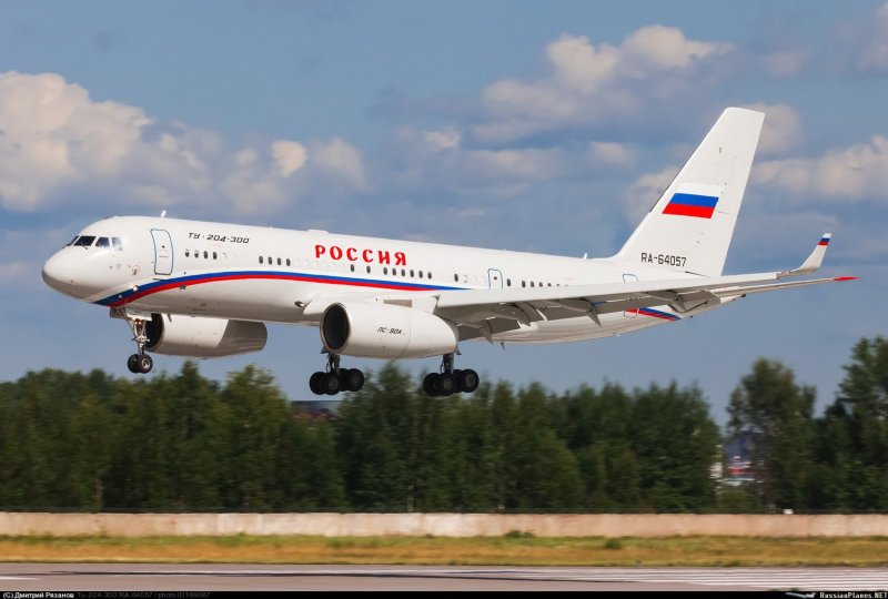 Самолет ту 204 300
