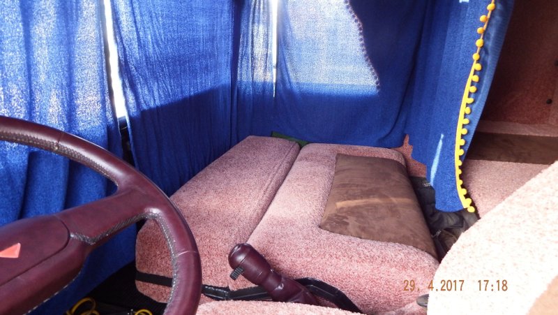КАМАЗ 5410 салон спальник