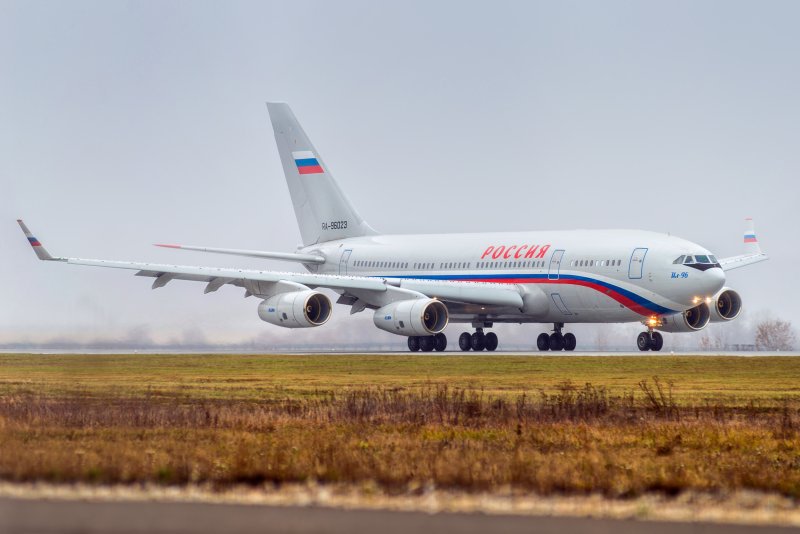 Ил 96 400