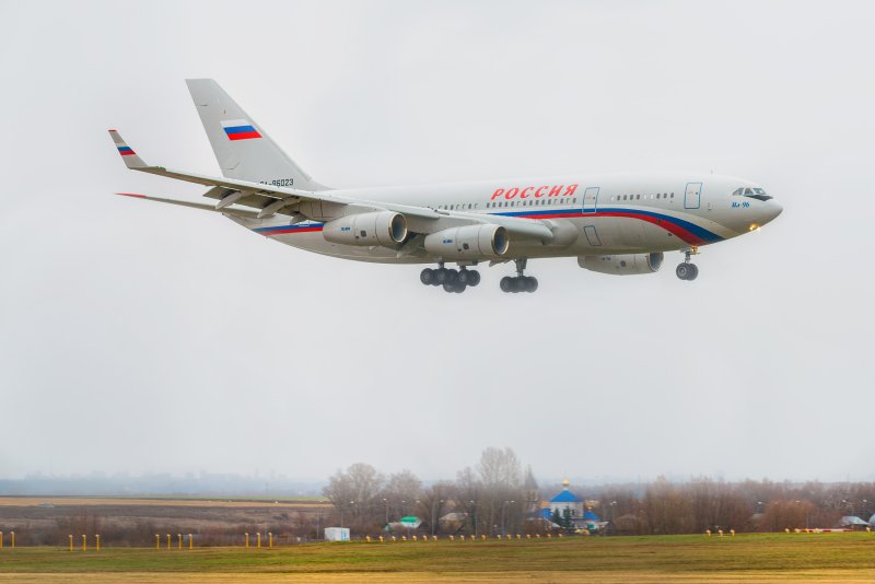 Ил-96-300 сло Россия