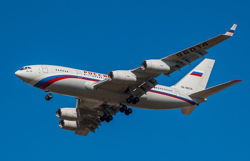 Ил-96 300 пассажирский самолёт