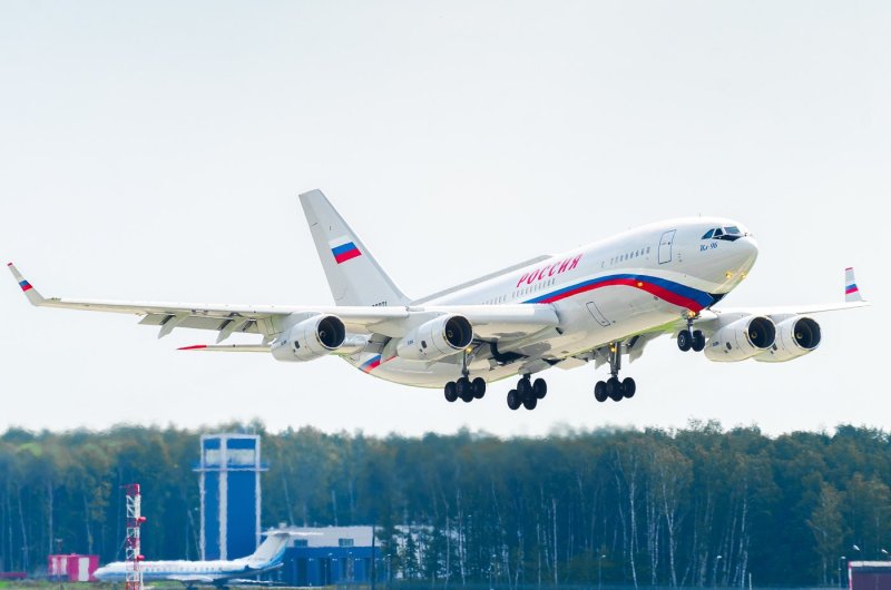 Самолеты ил 96 300 с7