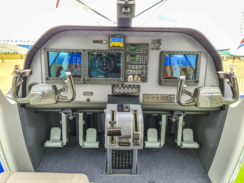 ЛМС-901 самолет кабина