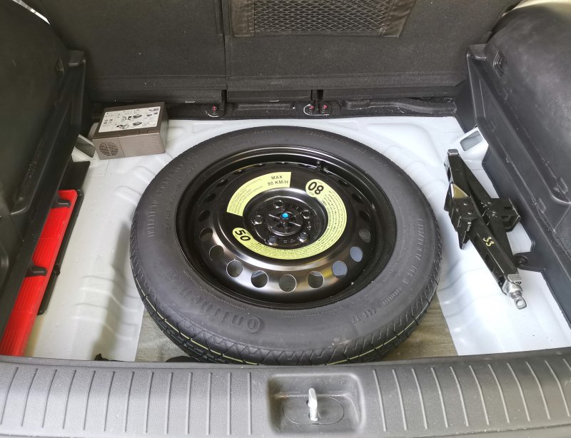 Kia Sportage с запаской