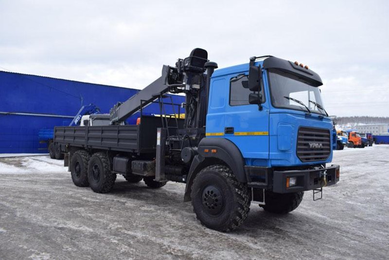 Урал 4320 бортовой с КМУ