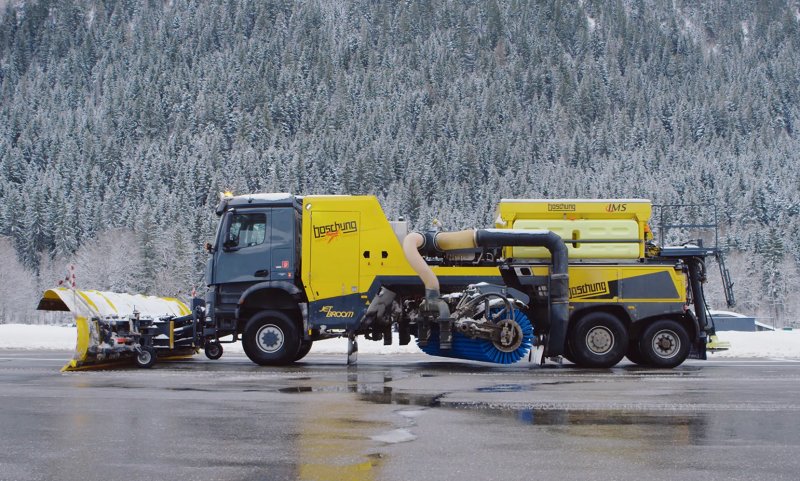 Машина снегоуборочная Boschung Jetbroom t10000