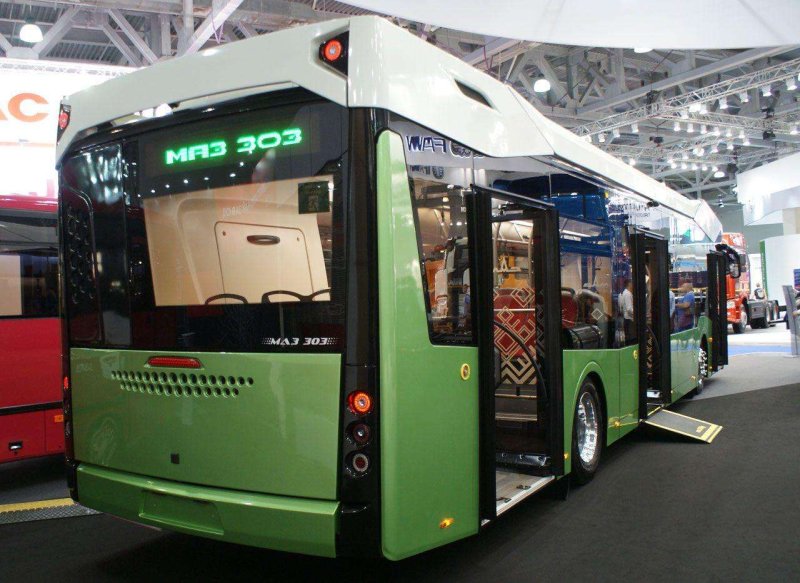 Автобус МАЗ 303
