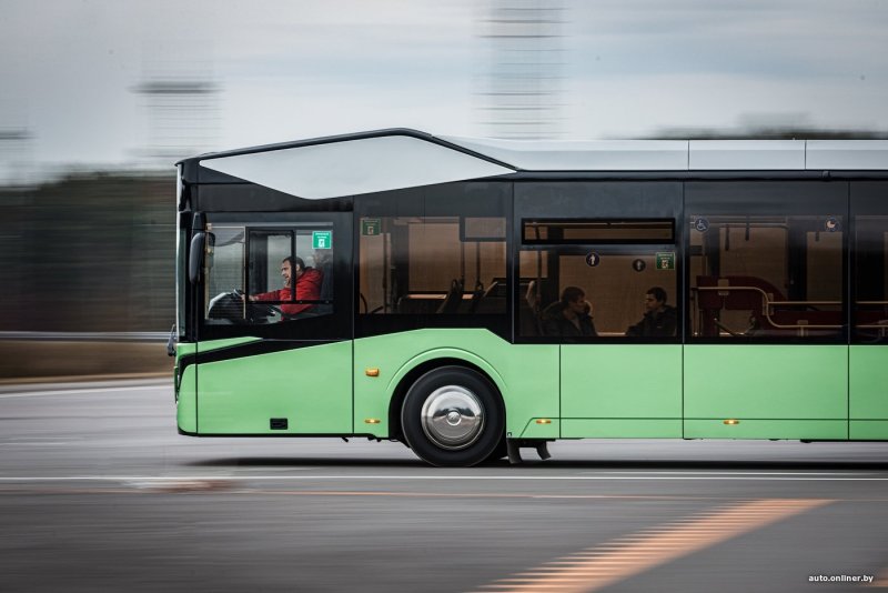 Автобус МАЗ 303