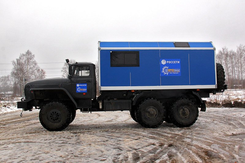 Бригадный автомобиль Урал 4302