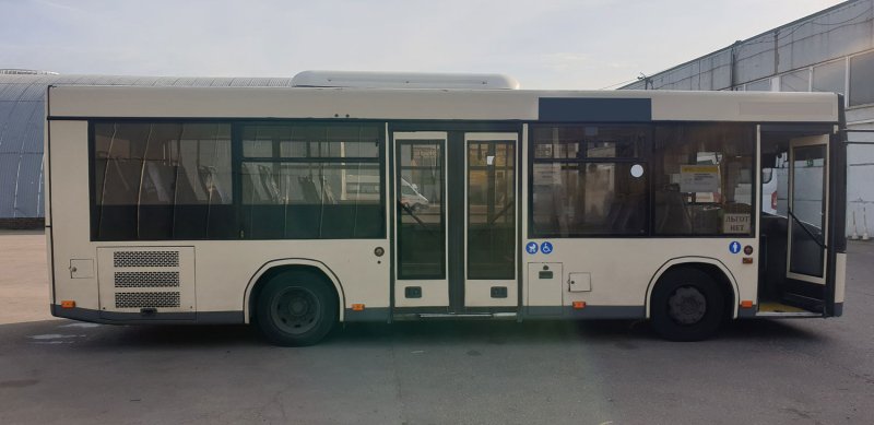 Автобус МАЗ 206 щит двигателя