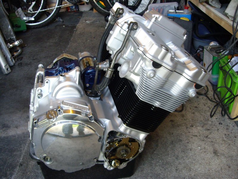 Suzuki Bandit 1200 двигатель