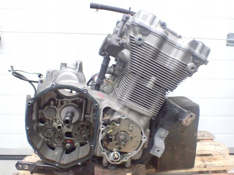 Двигатель Сузуки GSX f400