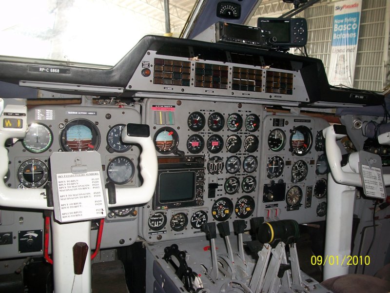 L410 Cockpit