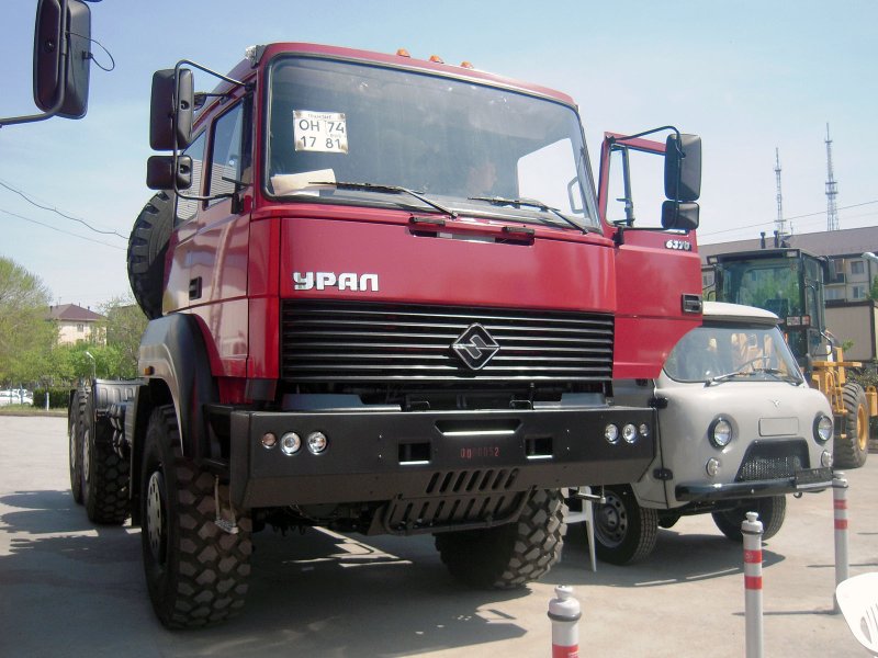 Урал 6370