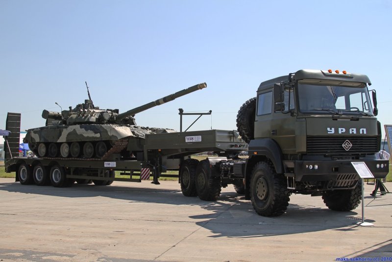 Танковоз Урал 6370