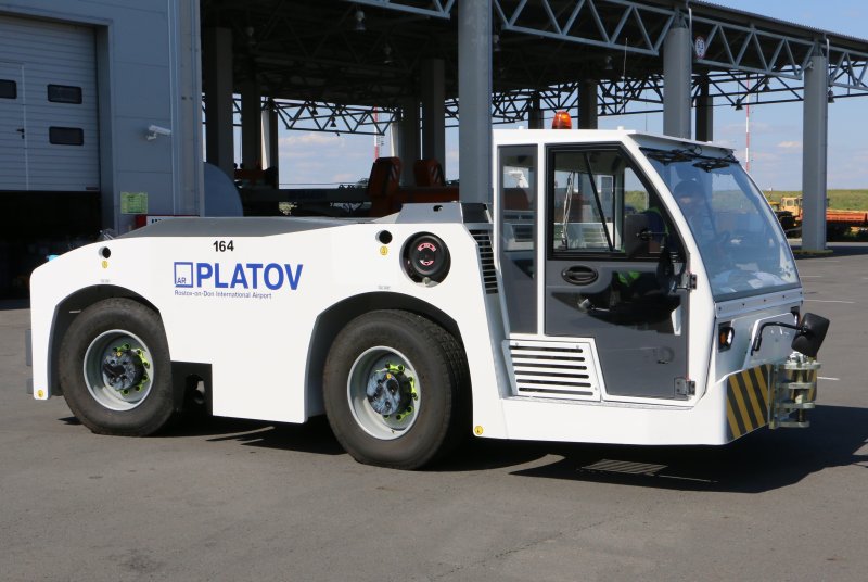 Аэродромный тягач TLD TMX 350