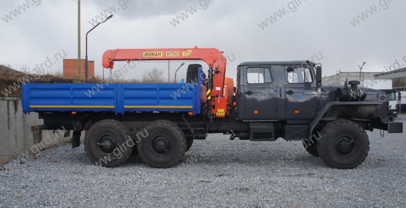 Урал 4320 с двухрядной кабиной