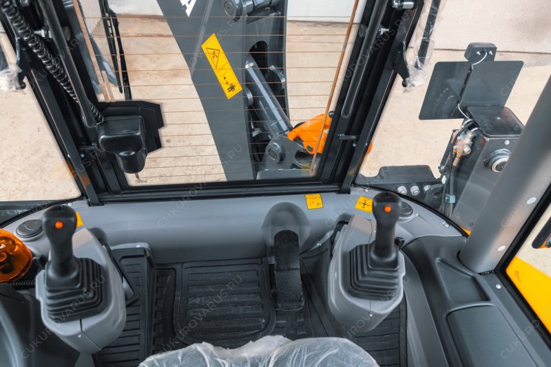 Экскаватор Cukurova 888