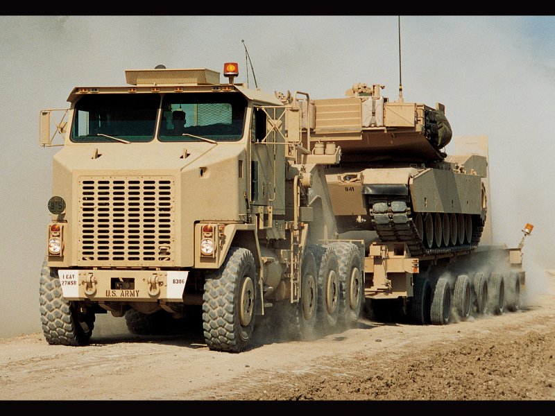 Ошкош тягач m1070