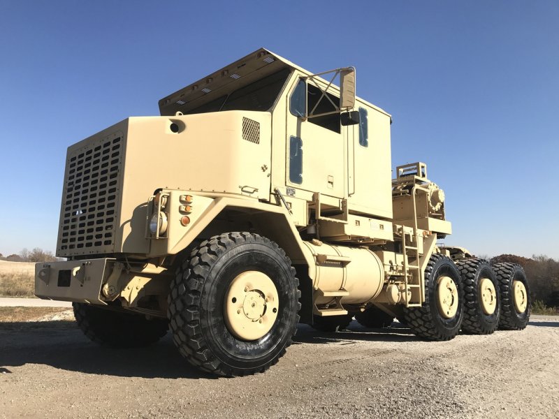 Танковый тягач Oshkosh m1070