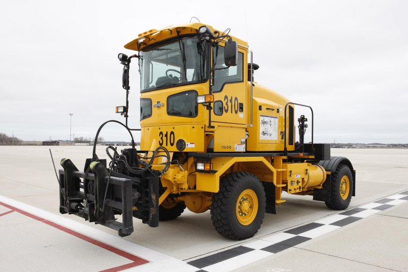 Oshkosh детская (трактор)