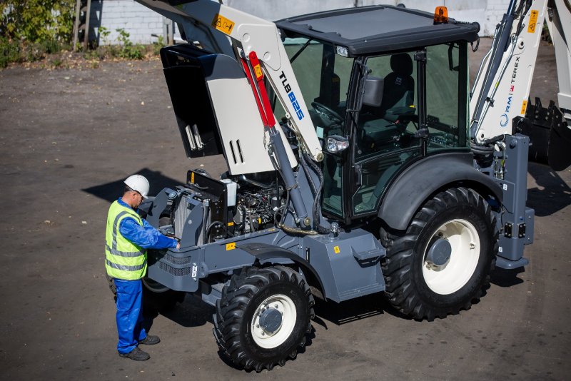 RM-Terex-TLB 825-RM