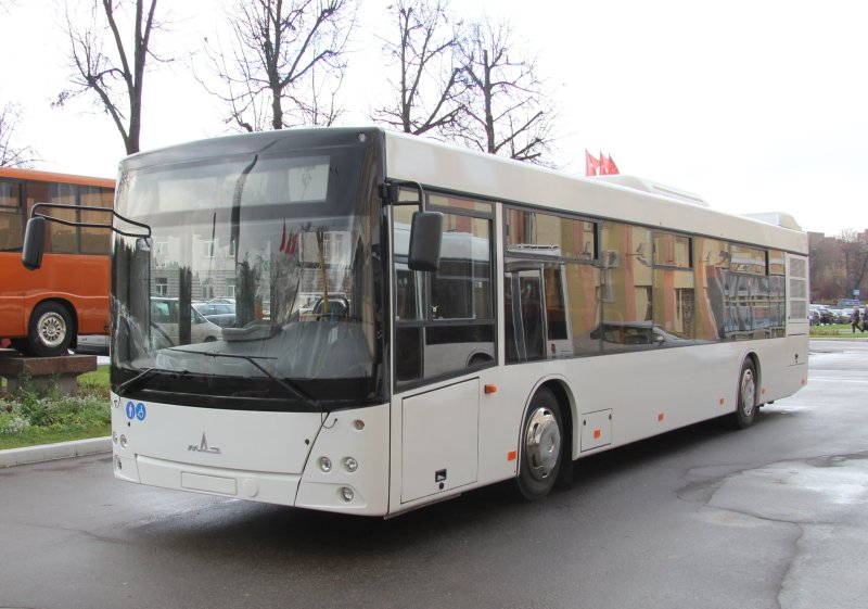 Низкопольный автобус МАЗ 245