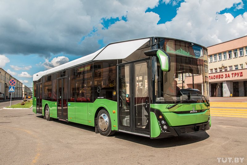 Новые автобусы МАЗ 303