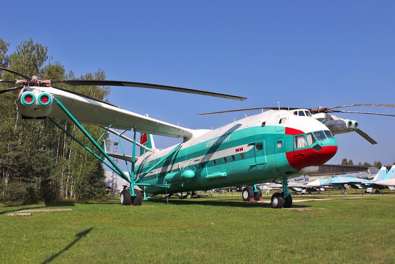 Самый большой вертолет в мире ми 12