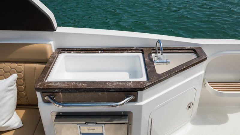 Катер Sea ray