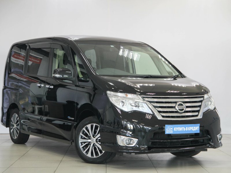 Nissan Serena 2015